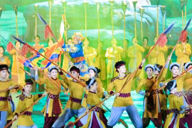Ấn tượng chương trình nghệ thuật ‘Hào khí Thăng Long - Linh thiêng Tây trấn’