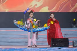 Chương trình 'Sông nước Tây Đô' - điểm nhấn của Lễ hội Bánh dân gian Nam Bộ
