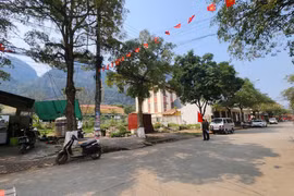 Dự án xây hạ tầng kỹ thuật và nhà xưởng Phúc Khang (Lạng Sơn): Doanh nghiệp kêu khó vì mặt bằng “xôi đỗ”