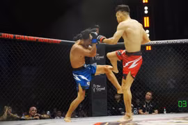 Võ sĩ Lê Văn Tuần bảo vệ thành công đai vô địch tại Lion Championship 30