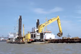 Nhiều dự án nạo vét luồng hàng hải được điều chỉnh tiến độ