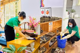 Các trường học tăng cường phòng dịch chân tay miệng cho trẻ
