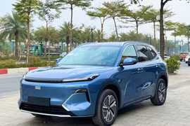 Geely EX5 EM-i PHEV nhận cọc tại đại lý, giá dự kiến vượt 1 tỷ đồng