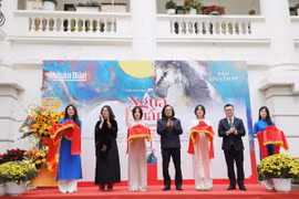 Báo Nhân Dân tổ chức Triển lãm 'Ngựa Xuân': Lan tỏa sắc xuân và khát vọng vươn xa