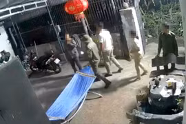 Bắt khẩn cấp đối tượng dùng dao sát hại trưởng thôn, làm bị thương 1 người ở Ninh Bình