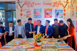 Khai trương Phòng đọc báo Xuân Bính Ngọ 2026 tại Thư viện tỉnh Thái Nguyên