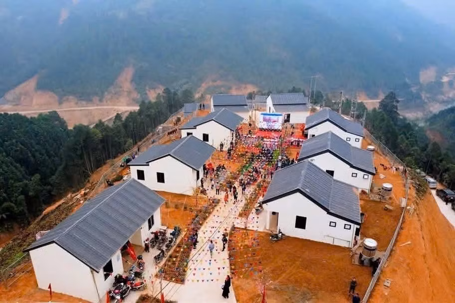 hoa phat gop suc hoi sinh lang nu va nam tong cua tinh lao cai hinh 3