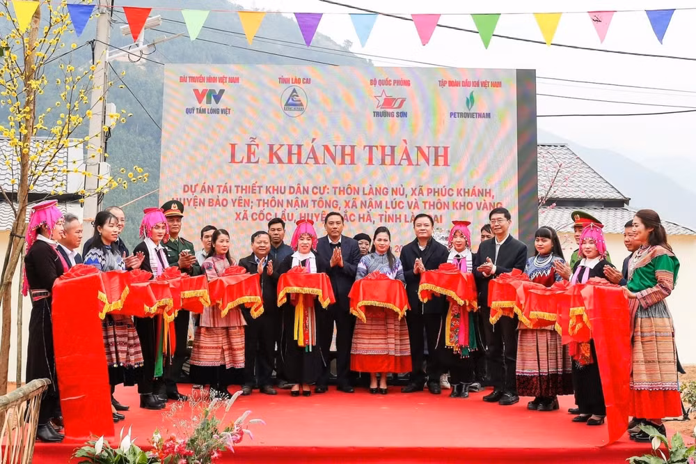 bai 2 nghia tinh dau khi va cong cuoc thi cong than toc hinh 2