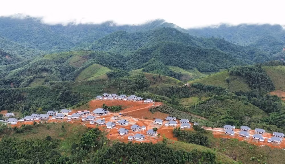 hoa phat gop suc hoi sinh lang nu va nam tong cua tinh lao cai hinh 4