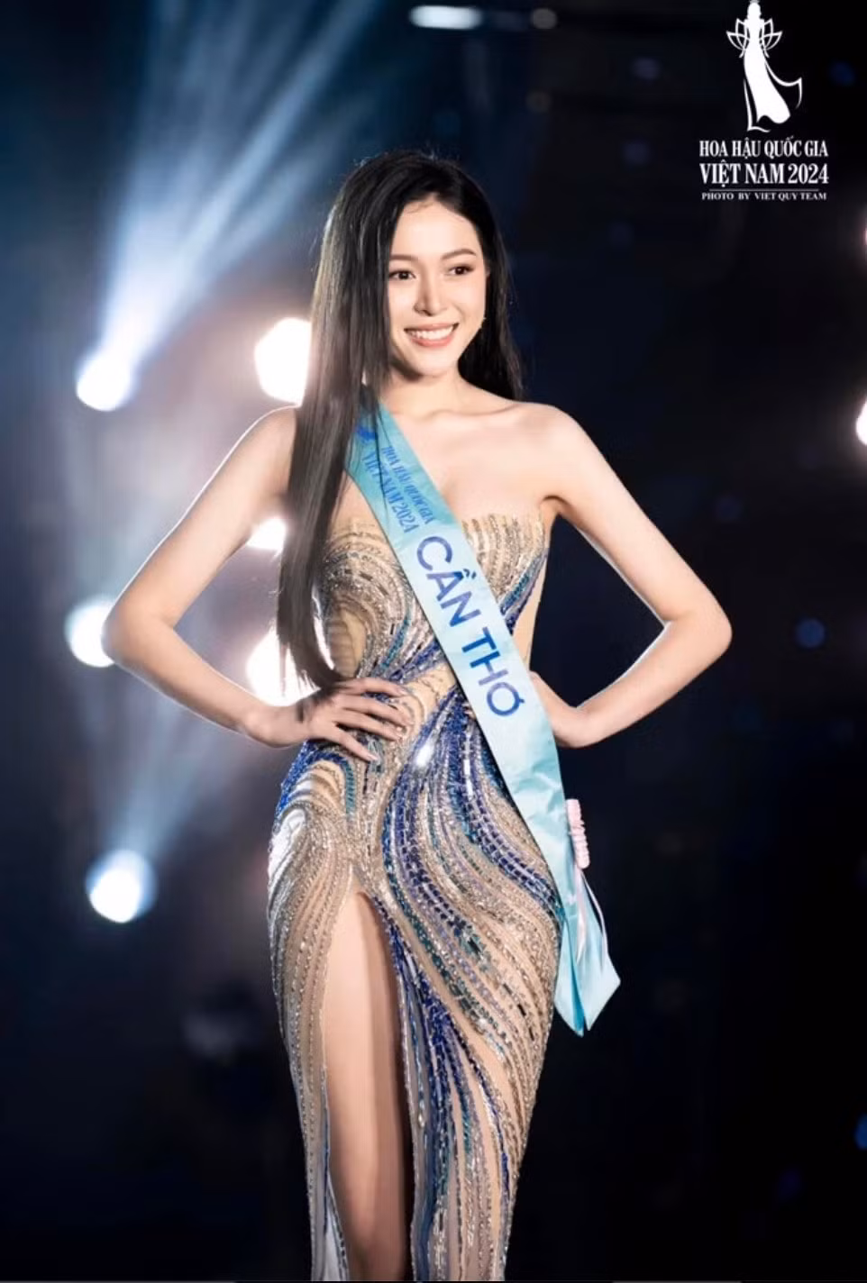 chiem nguong nhan sac doi thuong cua tan hoa hau quoc gia viet nam hinh 2