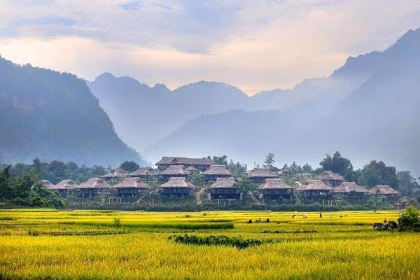 hoa binh co gi ma thanh dai dien duy nhat cua viet nam lot top diem den dep nhat the gioi hinh 1