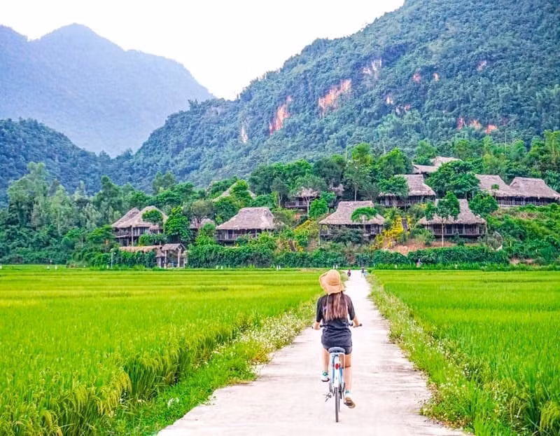 hoa binh co gi ma thanh dai dien duy nhat cua viet nam lot top diem den dep nhat the gioi hinh 2