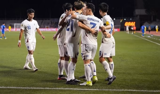 philippines thang nghet tho day thai lan vao the kho o ban ket aff cup 2024 hinh 1