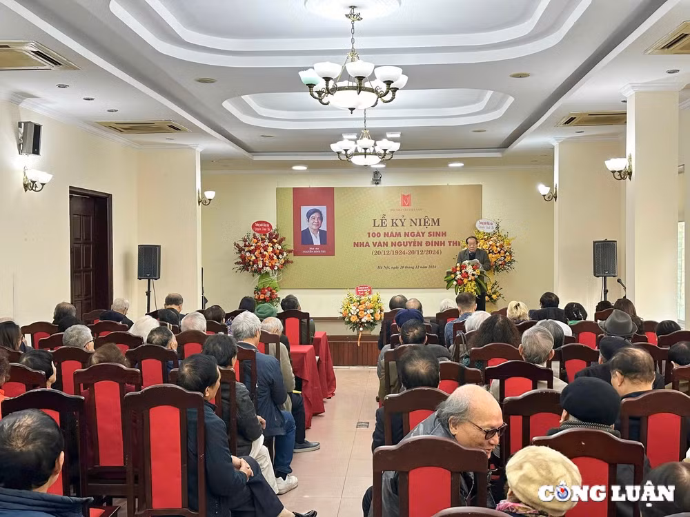 nguyen dinh thi nguoi nghe si da tai nha van hoa lon cua viet nam hinh 3