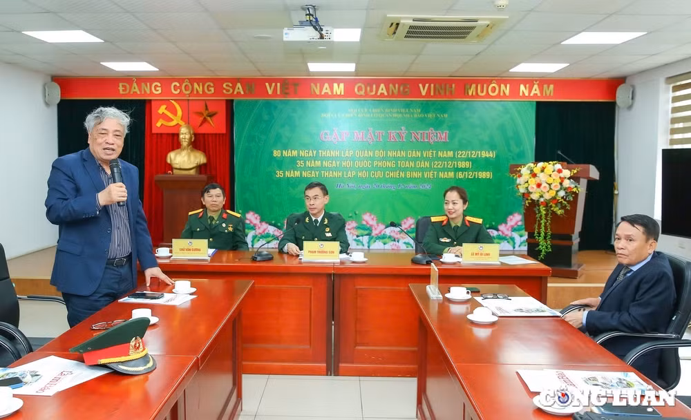 hoi cuu chien binh co quan trung uong hoi nha bao viet nam gap mat nhan 80 nam ngay thanh lap quan doi nhan dan viet nam hinh 4