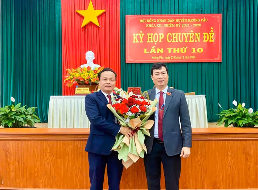 huyen krong pac dak lak co tan chu tich hinh 1