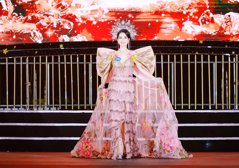 nu doanh nhan dat to phu tho dang quang hoa hau thuong hieu viet nam 2024 hinh 13