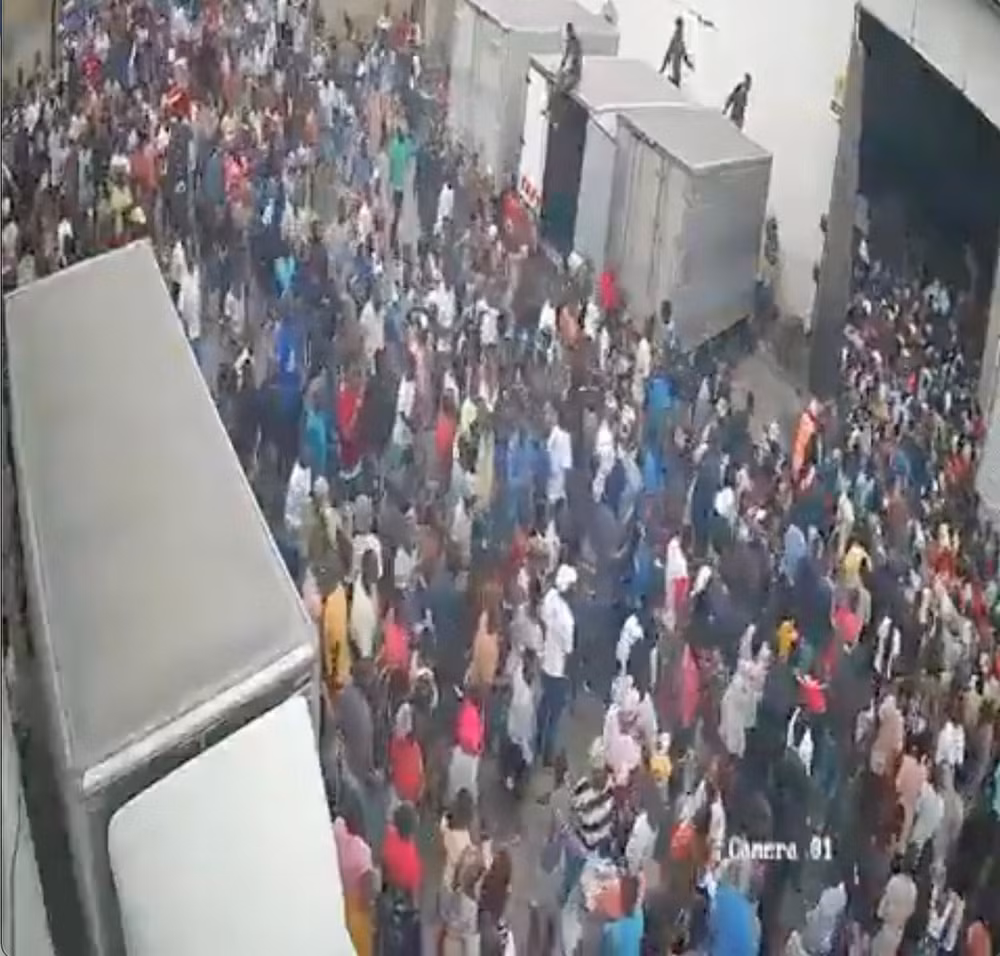 hang nghin tu nhan vuot nguc o mozambique vao ngay giang sinh hinh 1