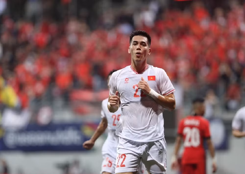 bao chi han quoc chuc mung doi tuyen viet nam truoc tran thang singapore hinh 1