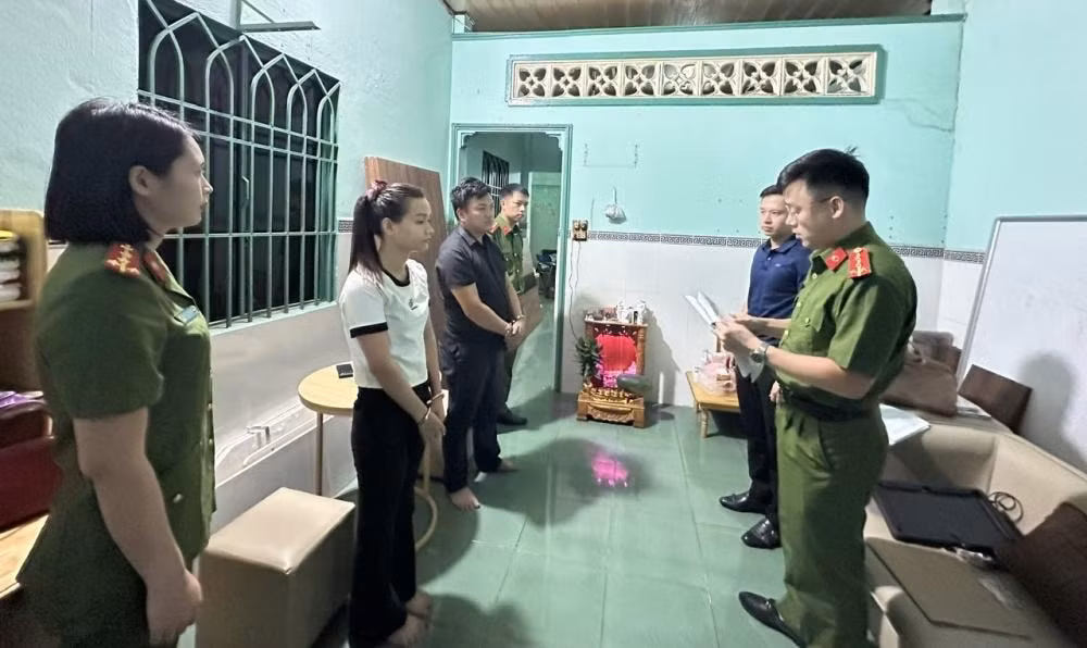 bat vo chong tong giam doc cong ty bat dong san dhgroup lua dao lien tinh chiem doat hon 100 ty dong hinh 1