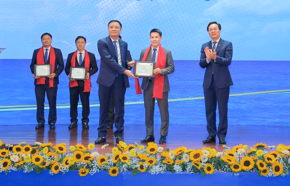 pv gas thiet lap nhieu ky luc va cot moc quan trong hoan thanh toan dien vuot muc ke hoach sxkd nam 2024 hinh 1