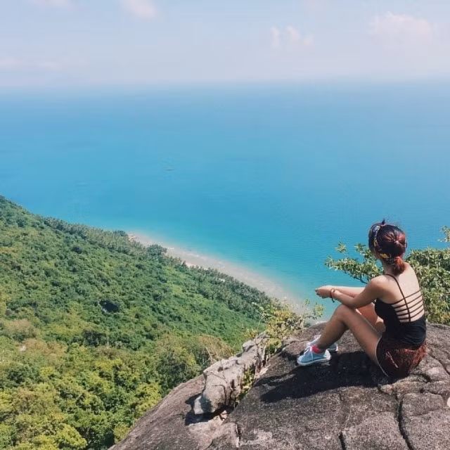 Ngắm biển trên đỉnh Ma Thiên Lãnh