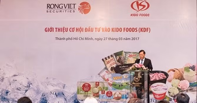 Ông Trần Lệ Nguyên phát biểu trong buổi lễ Giới thiệu cơ hội đầu tư vào Kido Foods hồi KDF mới chào sàn.