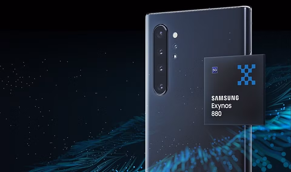 Exynos 880 được tích hợp modem 5G hỗ trợ tốc độ tải xuống lên tới 2.55 Gbps và tốc độ tải lên tới 1.28Gbps trên mạng 5G NR sub-6GHz.