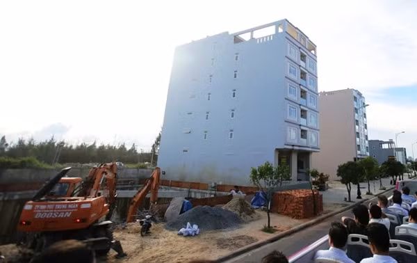 Khu vực xung quanh sân bay Nước Mặn có nhiều trường hợp người nước ngoài đứng tên trên “sổ đỏ”. Ảnh: TNO