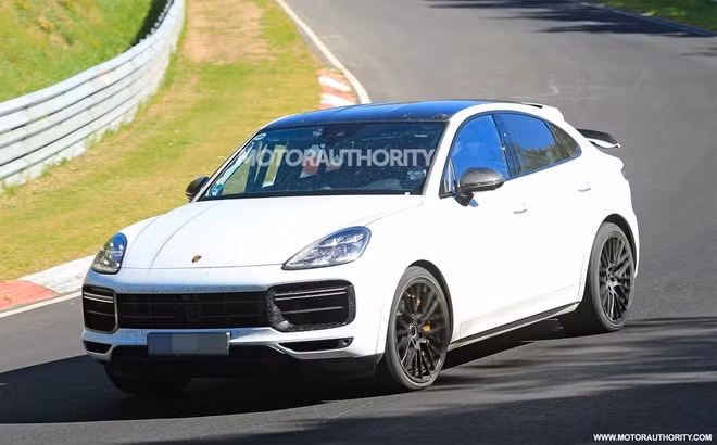 Porsche&nbsp;Cayenne Coupe 2022 đang chạy thử nghiệm.