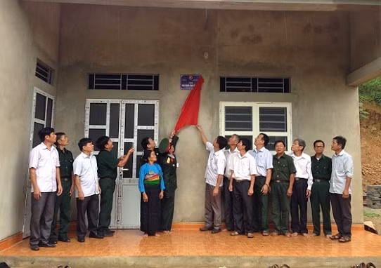 Việc kiểm tra, rà soát lại hộ nghèo và cận nghèo để tránh tình trạng trao nhầm đối tượng. ảnh tư liệu