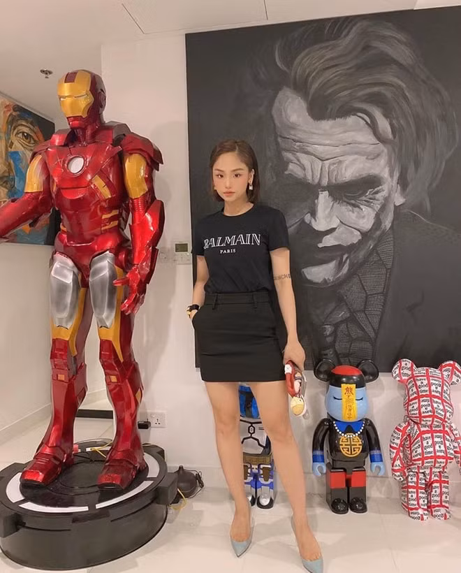 Miu Lê sau khi giảm cân vóc dáng và khuôn mặt khác hẳn.