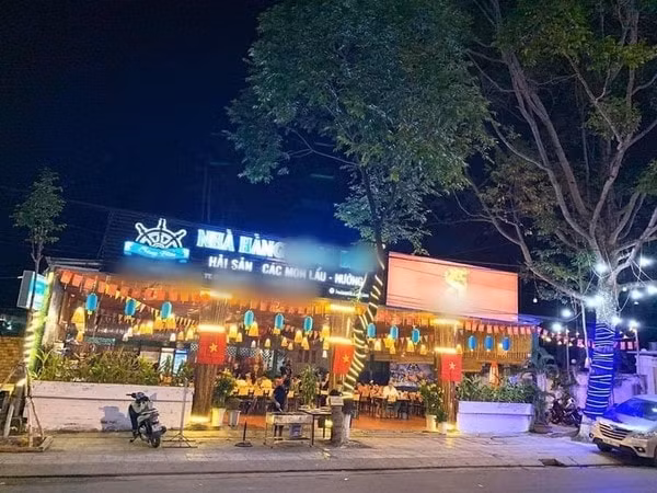 Hình ảnh nhà hàng của MC Nguyên Khang tại Phú Quốc.