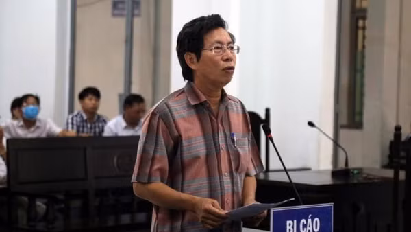 Bị cáo Lê Huy Toàn tại phiên xét xử