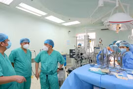 Bệnh viện Trung ương Huế thực hiện thành công ca ghép tim Xuyên Việt đặc biệt