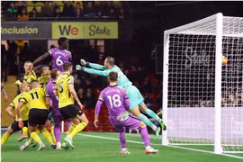 CLB Tottenham giành 3 điểm đầy kịch tính trên sân của Watford