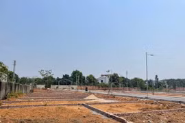 Nhà đầu tư ôm đất để lướt sóng, 'mất ăn mất ngủ' vì bán không được, giữ không xong