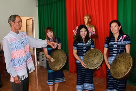 Gương mặt 6 nghệ nhân người dân tộc thiểu số của Lâm Đồng vừa được vinh danh