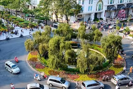 Sẽ hồi sinh bùng binh Cây Liễu 100 năm tuổi trên phố đi bộ Nguyễn Huệ?