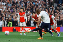 Đại thắng Arsenal 3-0, Tottenham gây áp lực lên Top 4 Ngoại hạng Anh