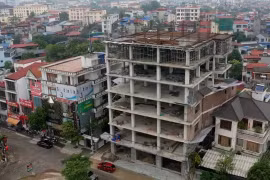 Thái Nguyên: Ngang nhiên xây dựng tòa nhà lớn trái phép trên đất nông nghiệp