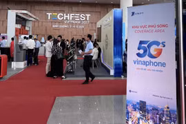 Techfest Việt Nam 2022 với màn trình diễn của các thiết bị tiên tiến nhất bằng công nghệ 5G của VinaPhone