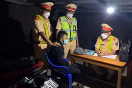 Cảnh sát giao thông truy đuổi, bắt gọn tên trộm xe máy trong đêm