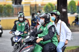 Hà Nội: Cho phép xe ôm công nghệ hoạt động trở lại