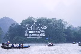 Thành phố Hà Nội đồng ý mở cửa đón khách tham quan chùa Hương