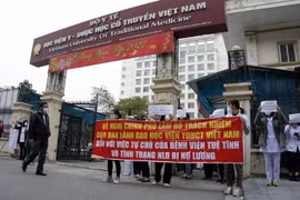 Tiêu điểm: Tự chủ bệnh viện không thể vội vàng
