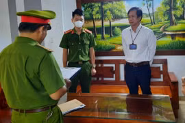Bắt Giám đốc CDC Đà Nẵng và 2 thuộc cấp
