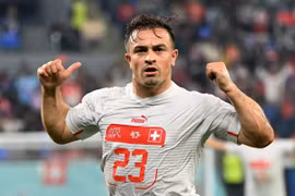 Cameroon đả bại Brazil, Thụy Sĩ vượt qua Serbia vào vòng 1/8 World Cup