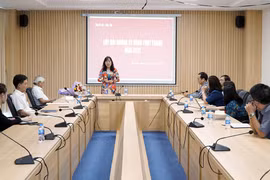 Bồi dưỡng kỹ năng dẫn hiện trường, đọc bản tin và đối thoại truyền hình
