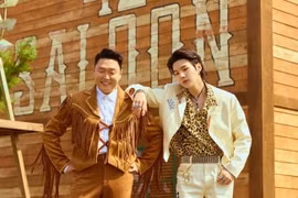 Psy trở lại Billboard Hot 100 sau 7 năm với 'That That'